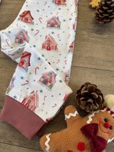 Load image into Gallery viewer, Gingerbread Kisses & Christmas Wishes